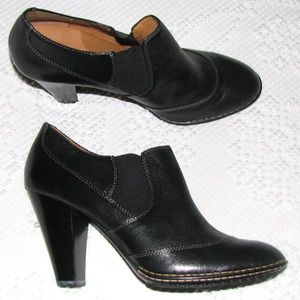 SOFFT Simola black leather bootie NWOT 11M